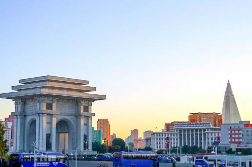dprk-arch_of_triumph